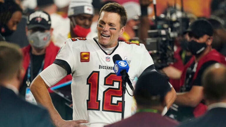 Tom Brady, Rob Gronkowski have seven of top 10 selling NFL jerseys after  joining Buccaneers (report) 