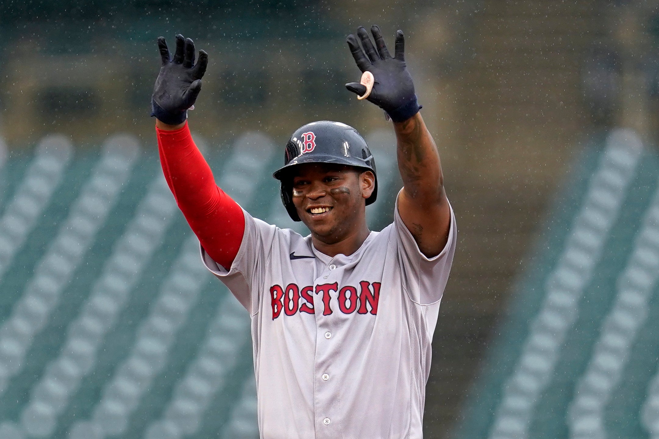 Rafael Devers, Red Sox reportedly have $100-million gap in contract talks