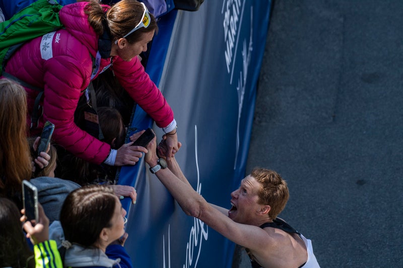 26 photos of absolutely triumphant Boston Marathon finishes