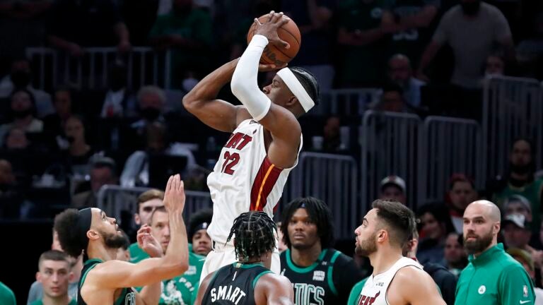 Comeback Celtics yang terlambat tidak cukup karena 47 poin Jimmy Butler mengangkat Heat ke Game 7