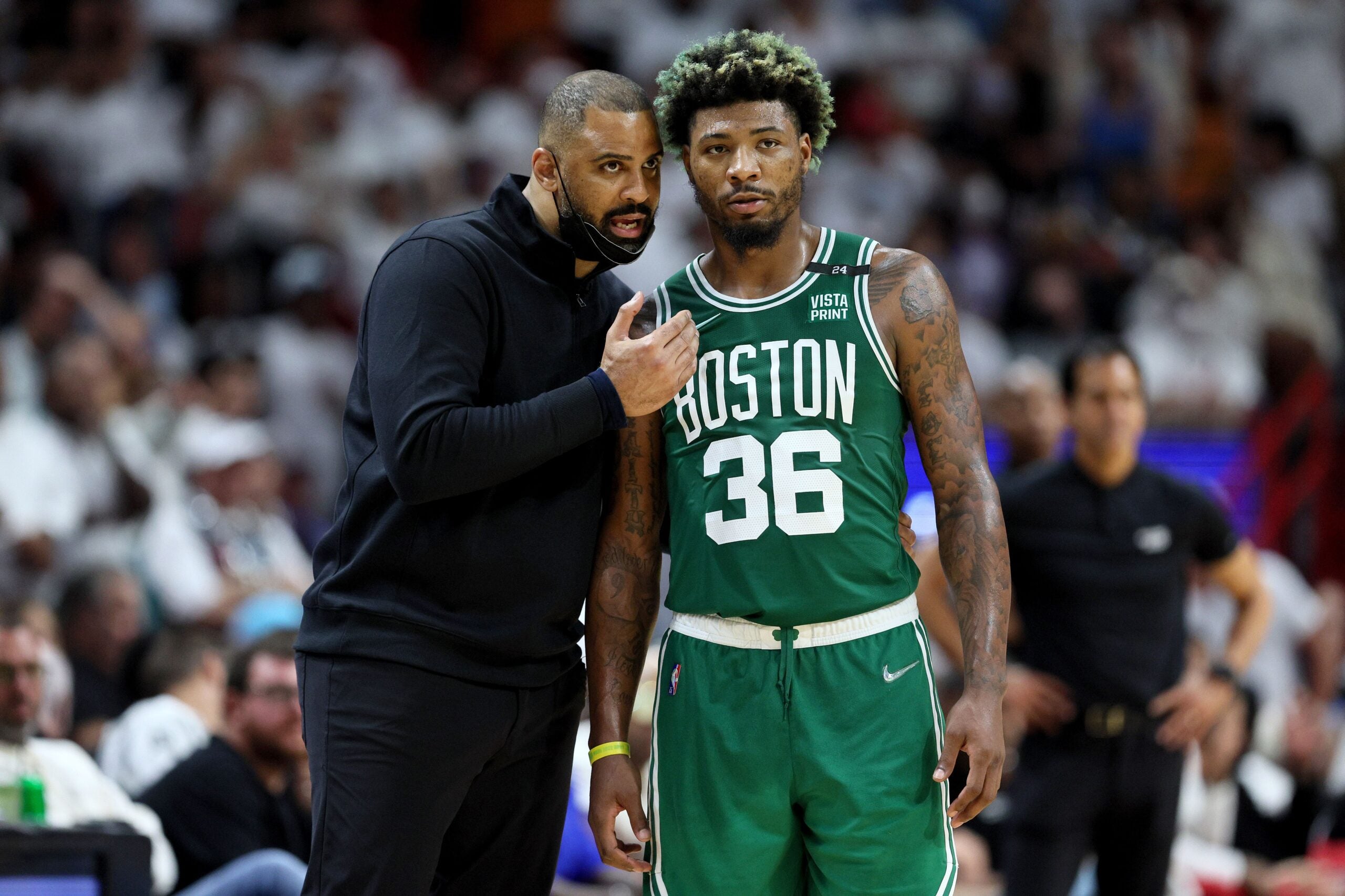 The Boston Celtics are still atop the NBA's Eastern Conference - Yahoo  Sports