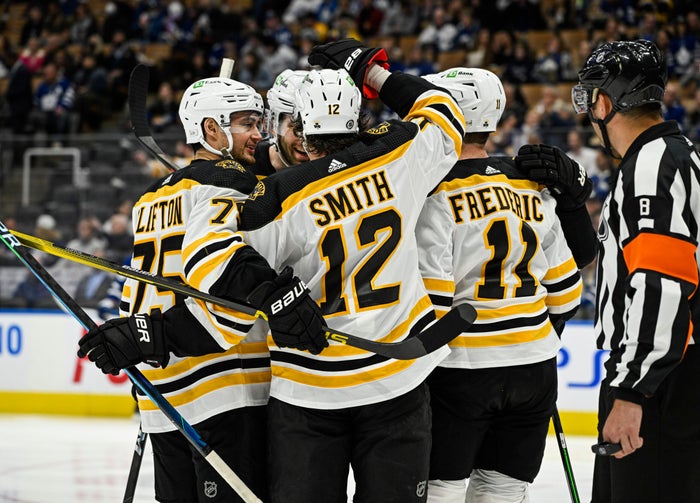 What will the Bruins' lineup look like when David Pastrnak returns?