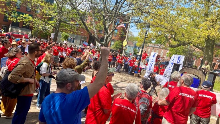 Teachers union holds rally after voting to strike