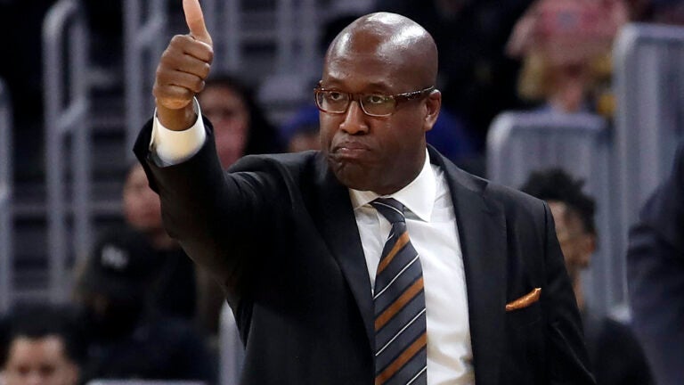 Sacramento Kings coach Mike Brown, shown here as an assistant with Golden State, leads a hot Sacramento team.