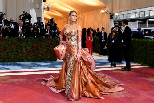 Photos: Here's what celebrities are wearing to the 2022 Met Gala