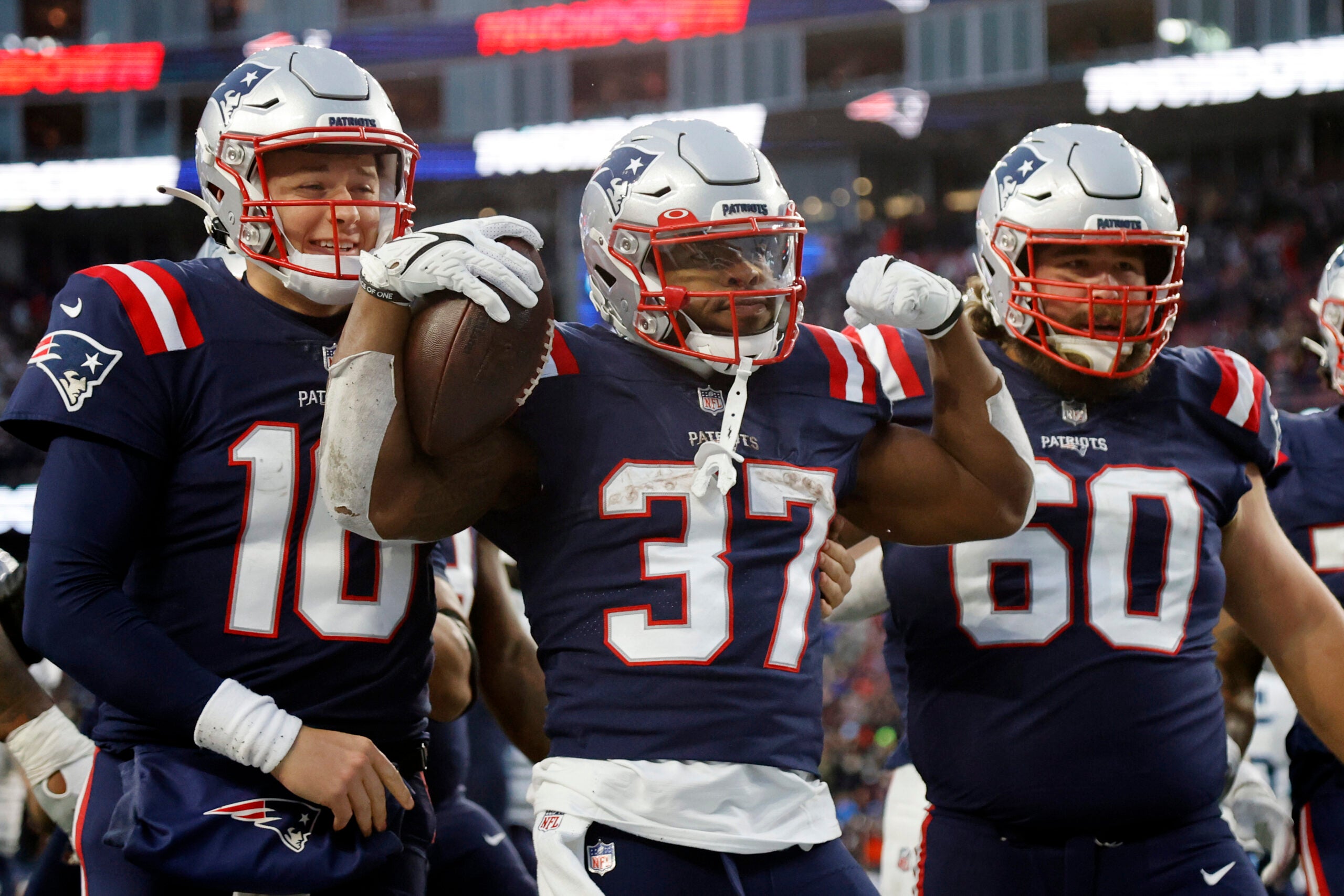 Predicting every game on the Patriots' 2022 schedule