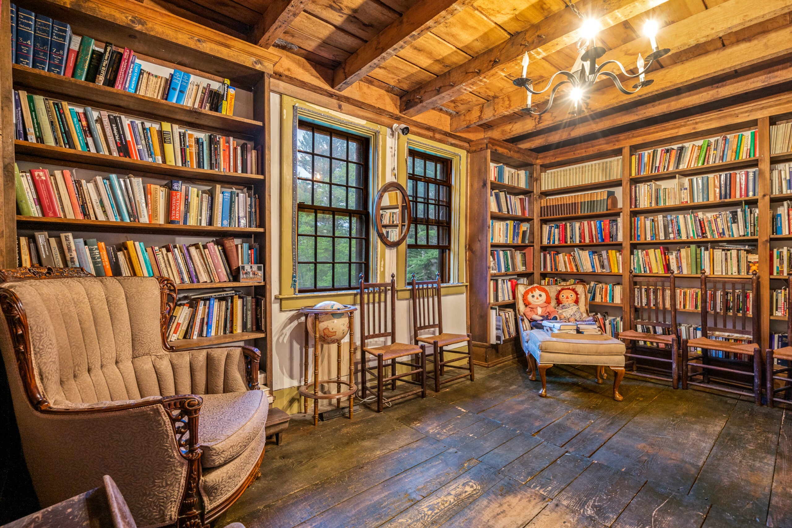 Conjuring-House-Library