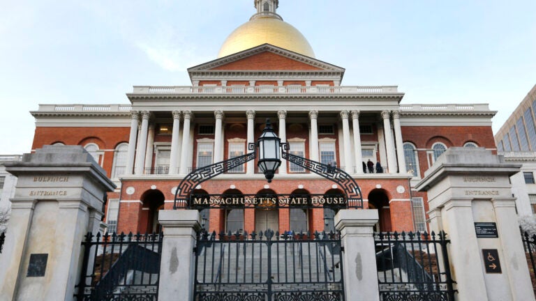 Massachusetts bill that would grant undocumented immigrants driver's  licenses nears approval – New Bedford Guide