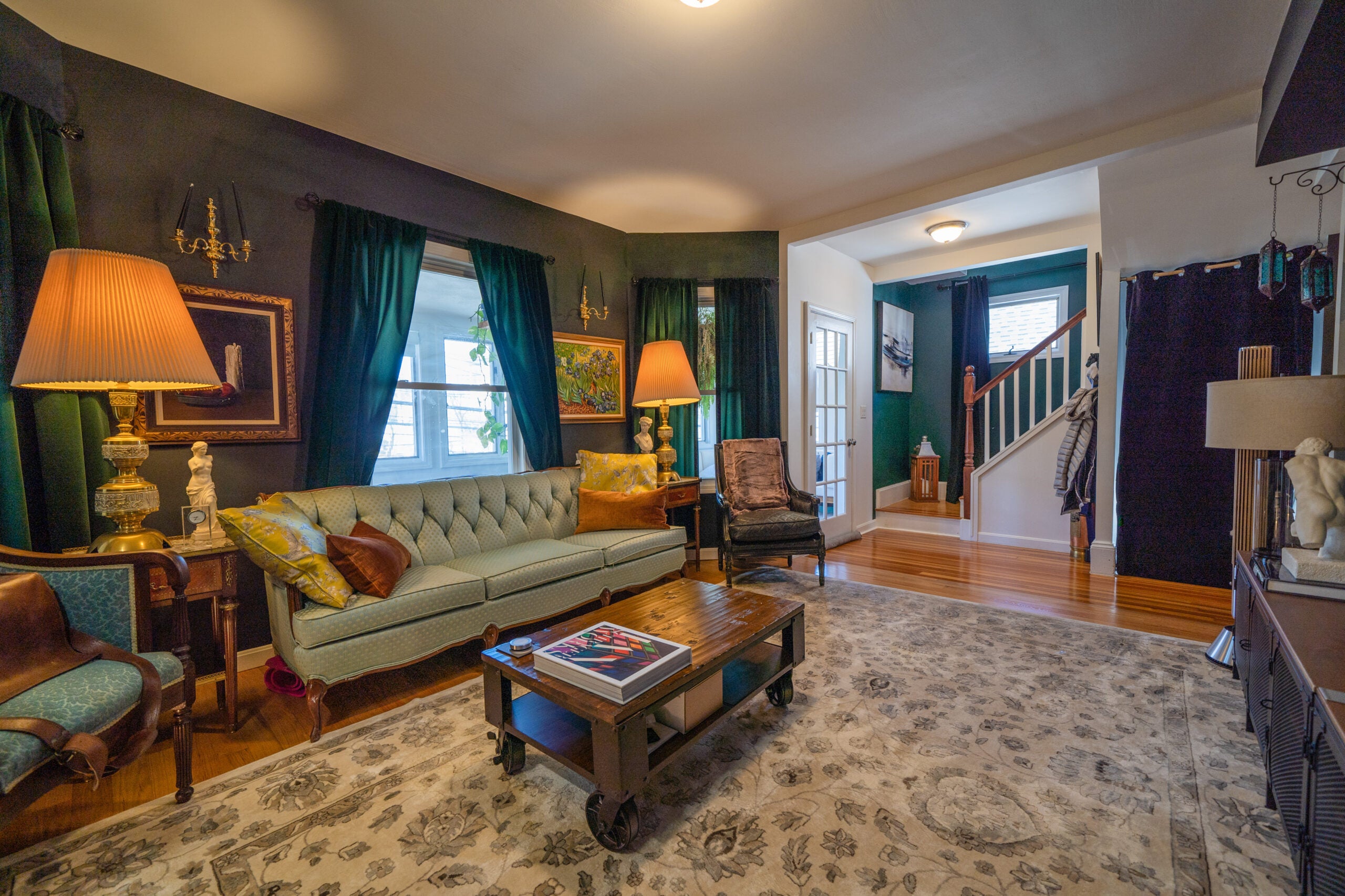 For 799,900, a Winthrop condo filled with color and technology