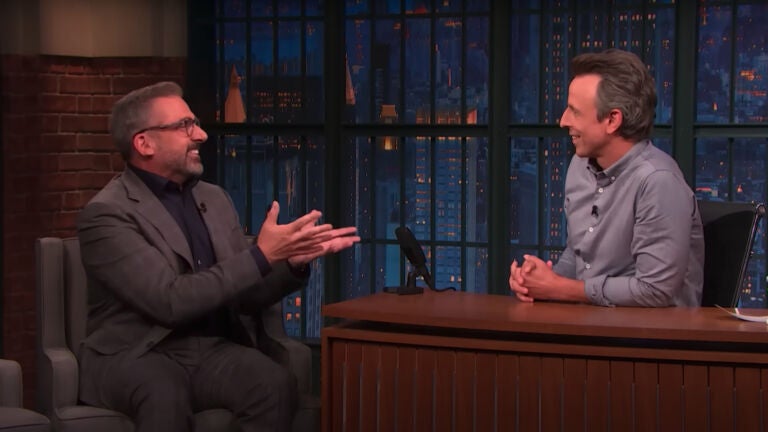 Steve Carell discusses playing a Revolutionary War-era reenactor with Seth Meyers.