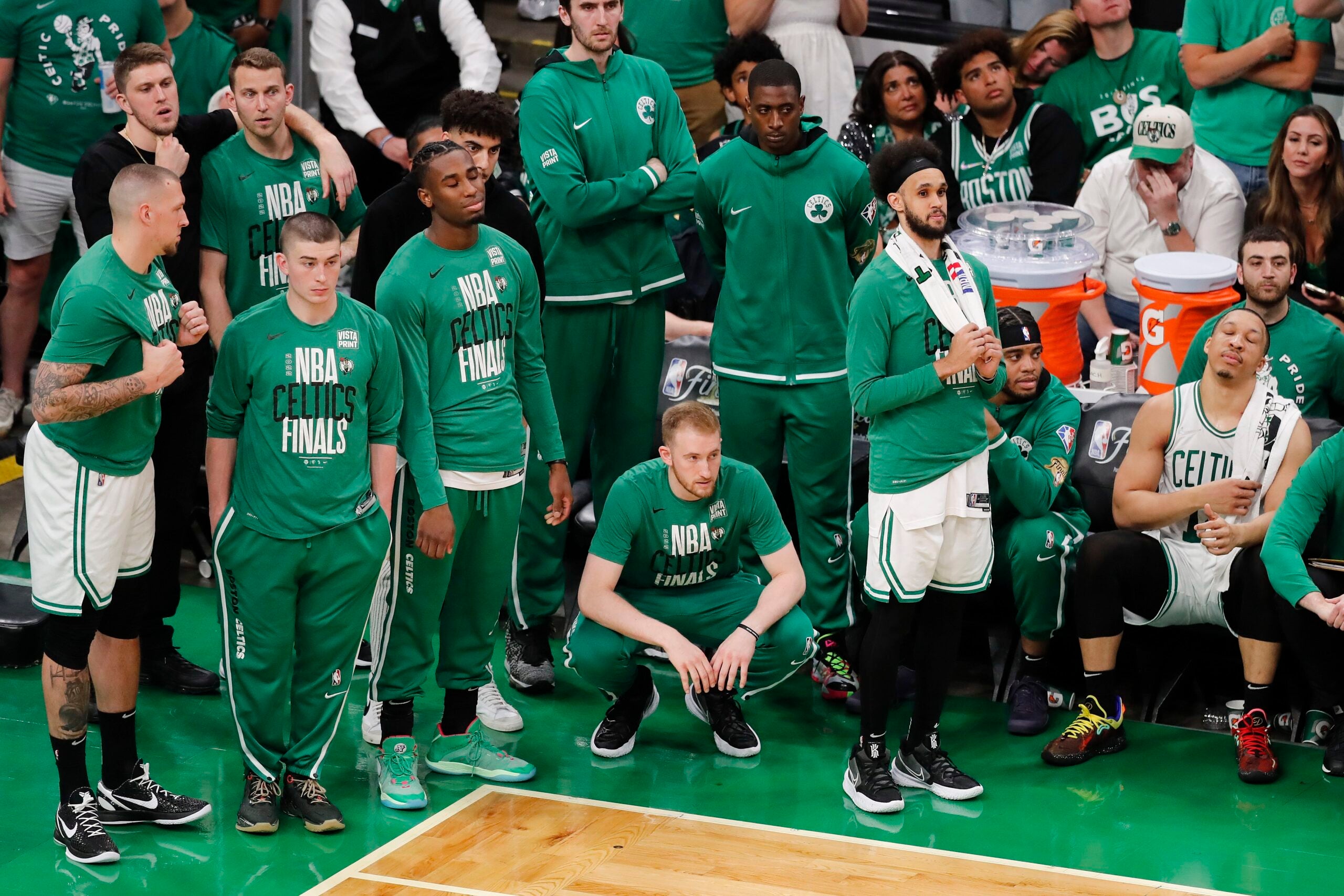Warriors vs. Celtics: Golden State wins NBA Finals in Game 6 in