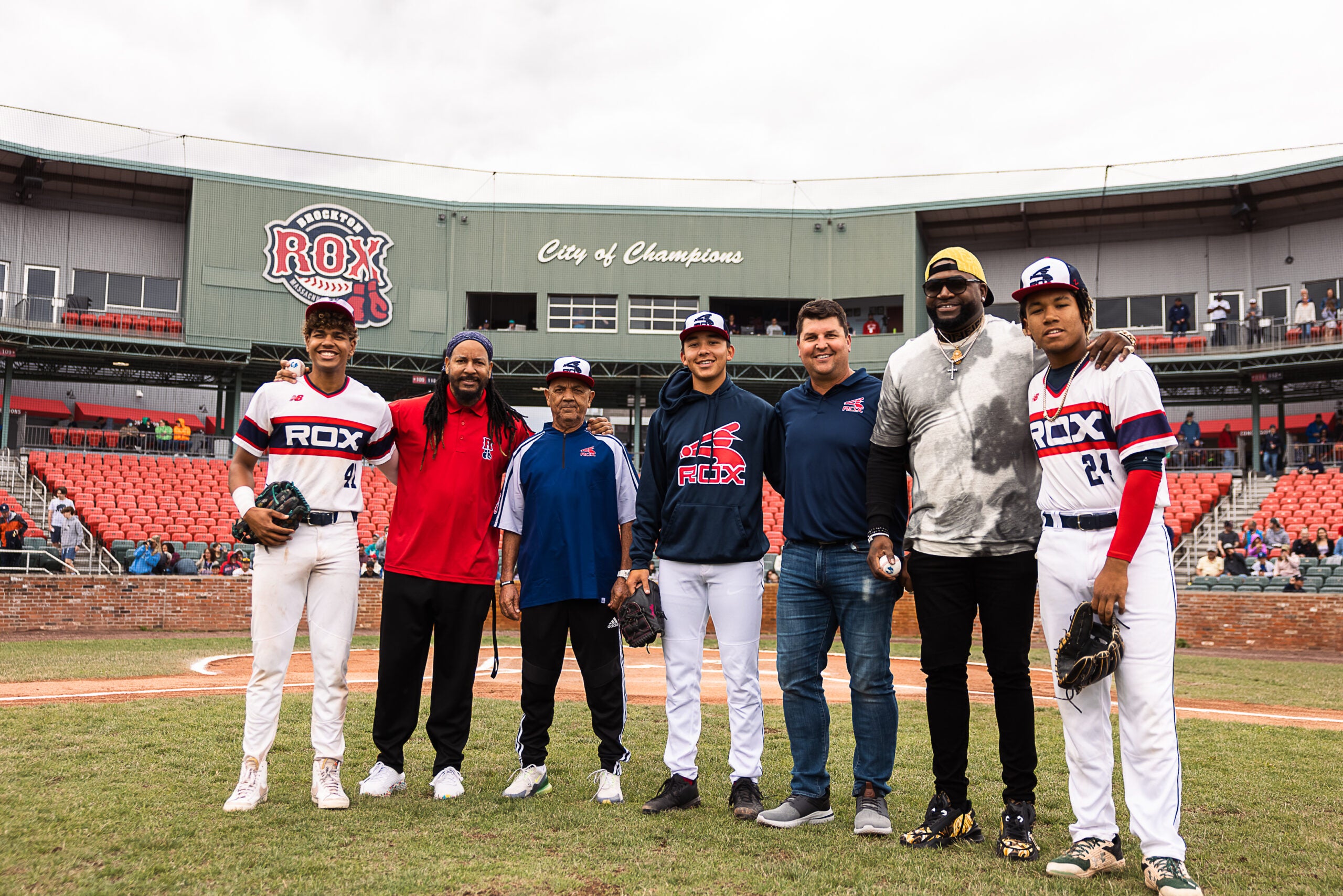 This Rox. The sons of Gary Sheffield, Manny Ramirez, Pedro Martinez, David  Ortiz, and Keith Foulke are all playing together on the…