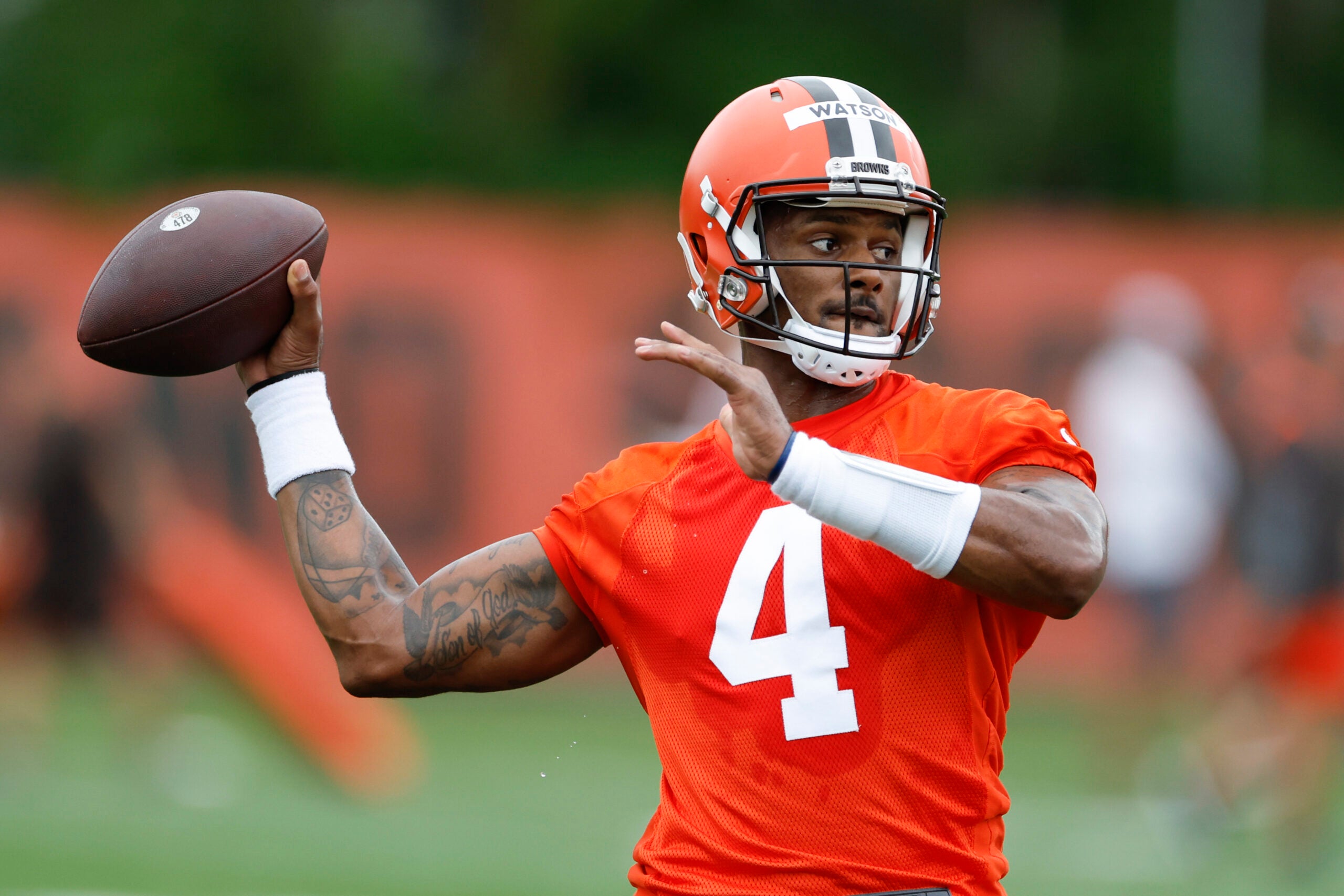 Browns QB Deshaun Watson is questionable to play against the Ravens amid  shoulder soreness