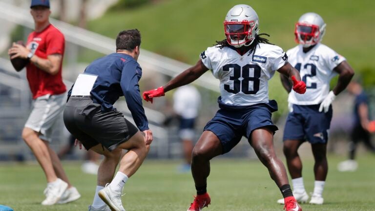 Patriots RB Rhamondre Stevenson catching on quickly in training camp –  Boston Herald