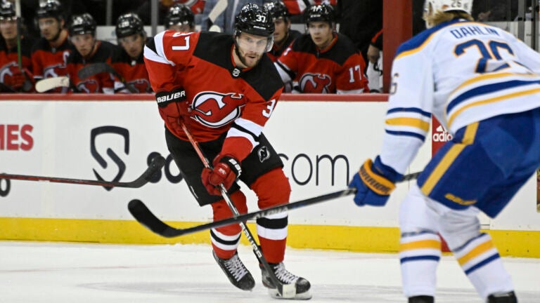 Devils' Erik Haula heated after 4-1 loss to Stars, 'excited' for challenge  against Flyers 