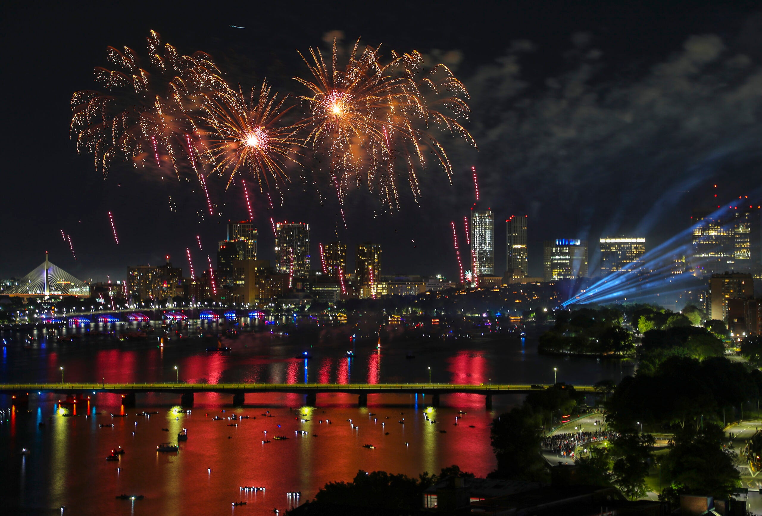 A photo scroll of Boston's Fourth of July fireworks show