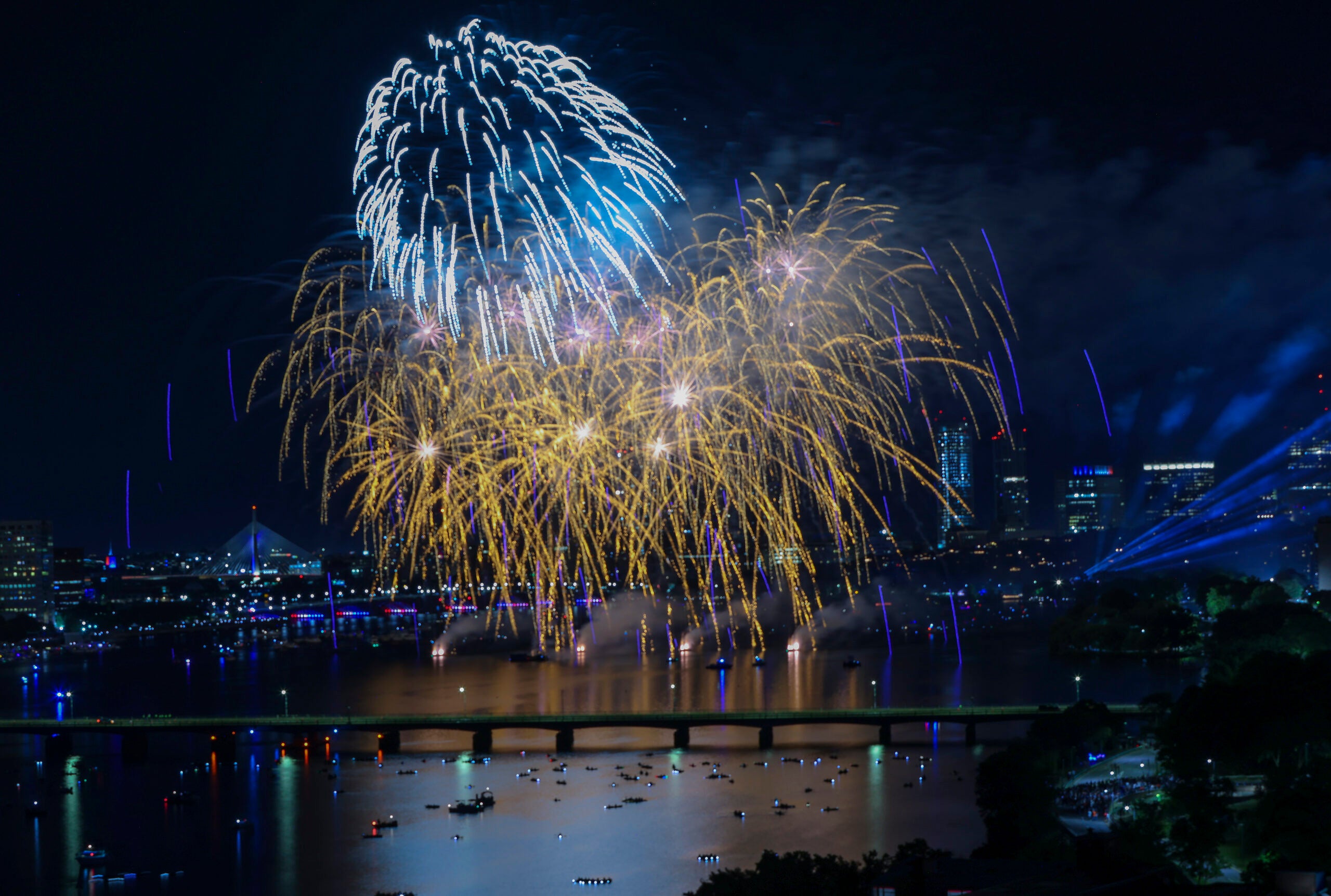 A photo scroll of Boston's Fourth of July fireworks show