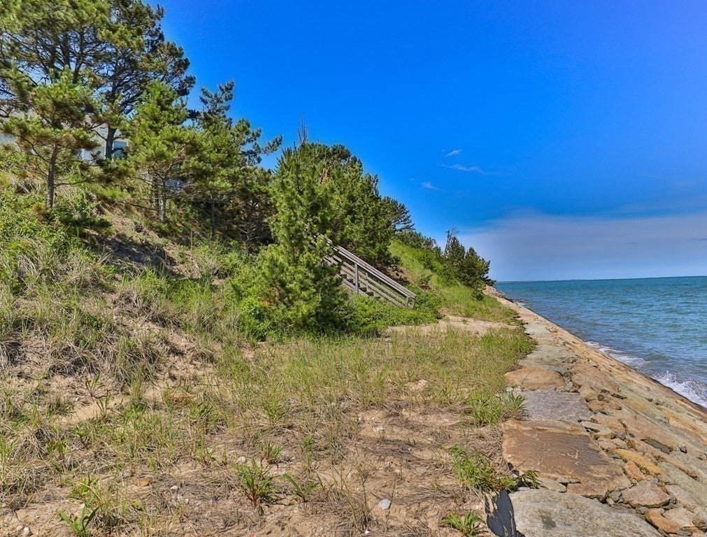 78-triton-way-mashpee-beachA