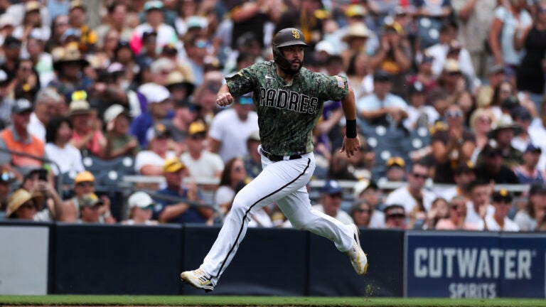 With elite superstar and clubhouse leader Eric Hosmer, the Boston Red Sox  allow the Padres to have their scraps. Welcome to the NL Best, Xander. :  r/NLBest