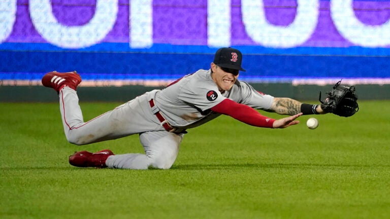 Duran, Verdugo each hit a 2-run HR; Red Sox coast past MLB-worst Athletics,  10-3