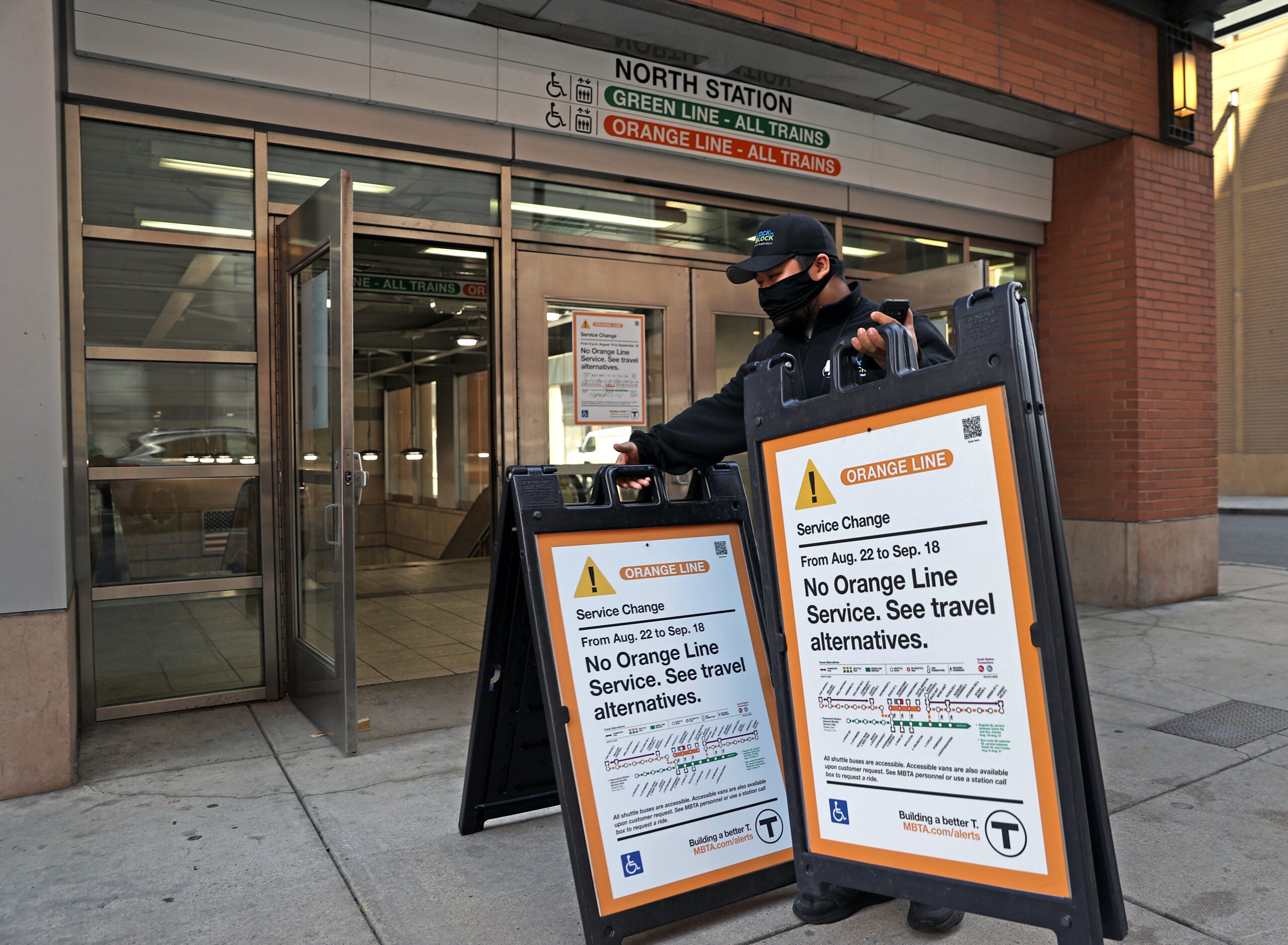 MBTA apologizes for signs with incorrect Orange Line shutdown dates