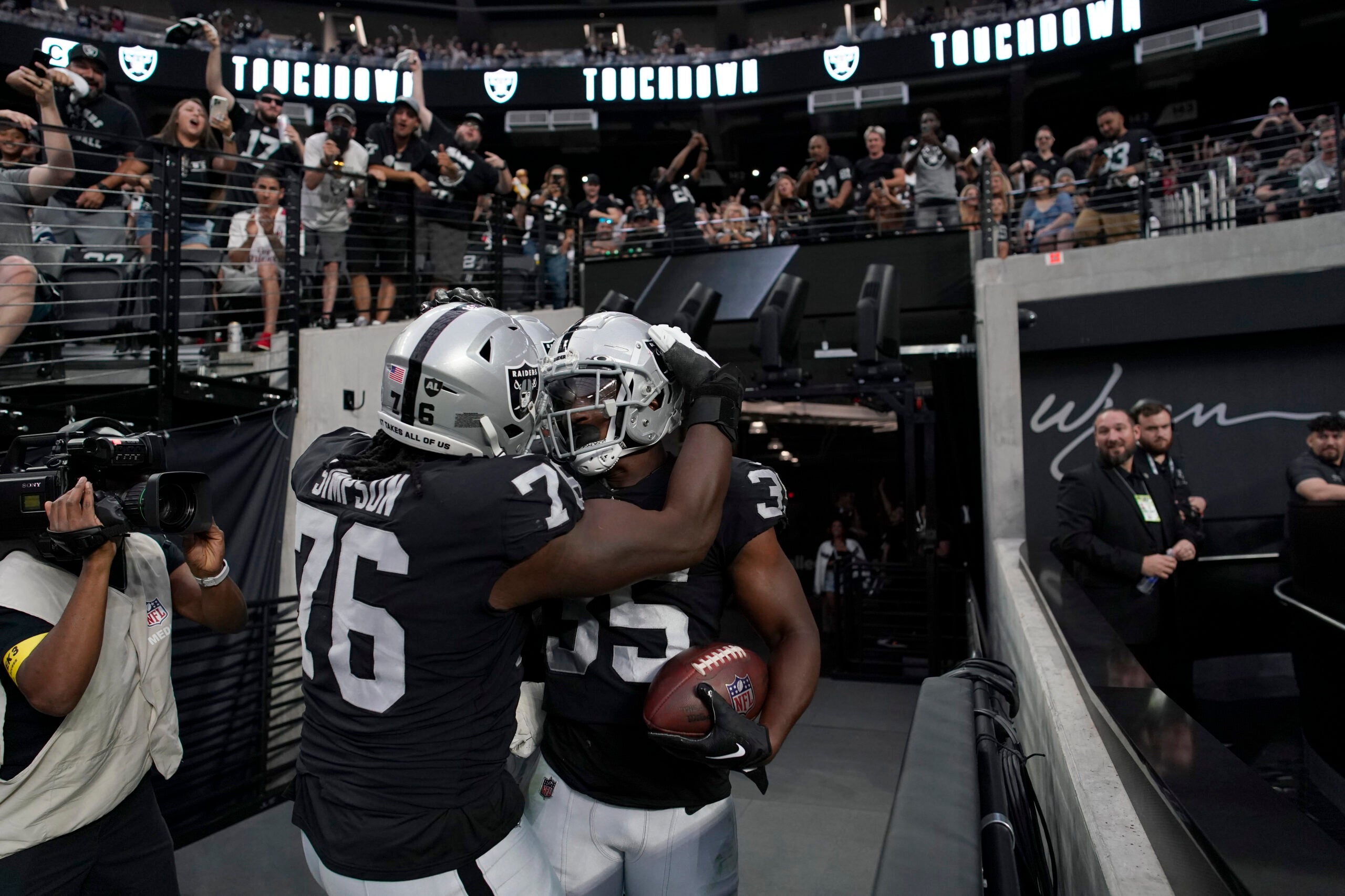 Raiders winners and losers in 23-6 preseason victory vs. Patriots