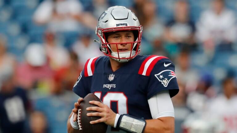 Mac Jones, healthy Patriots starters expected to play Friday vs