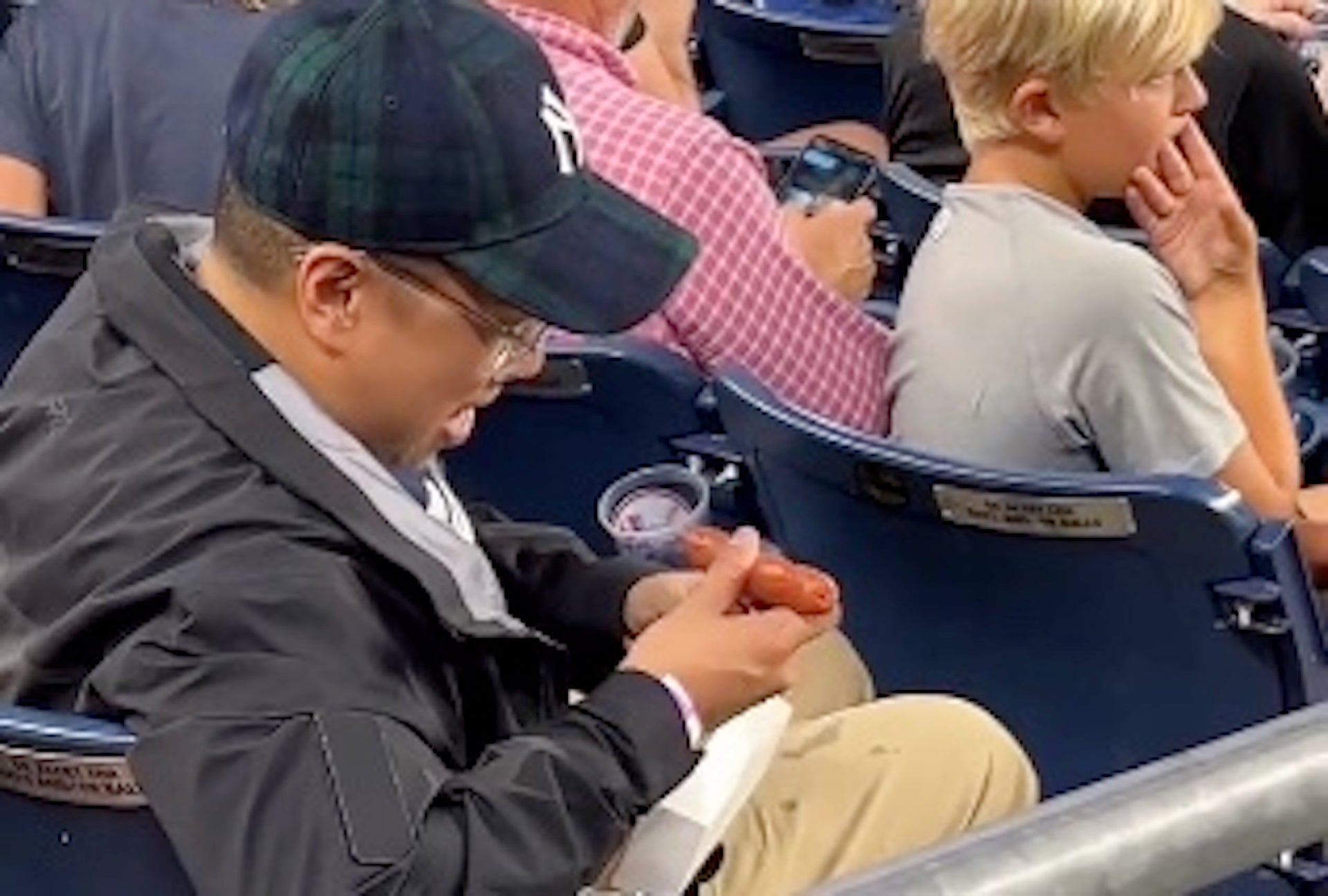 Yankees fan who used hot dog as beer straw is either a genius
