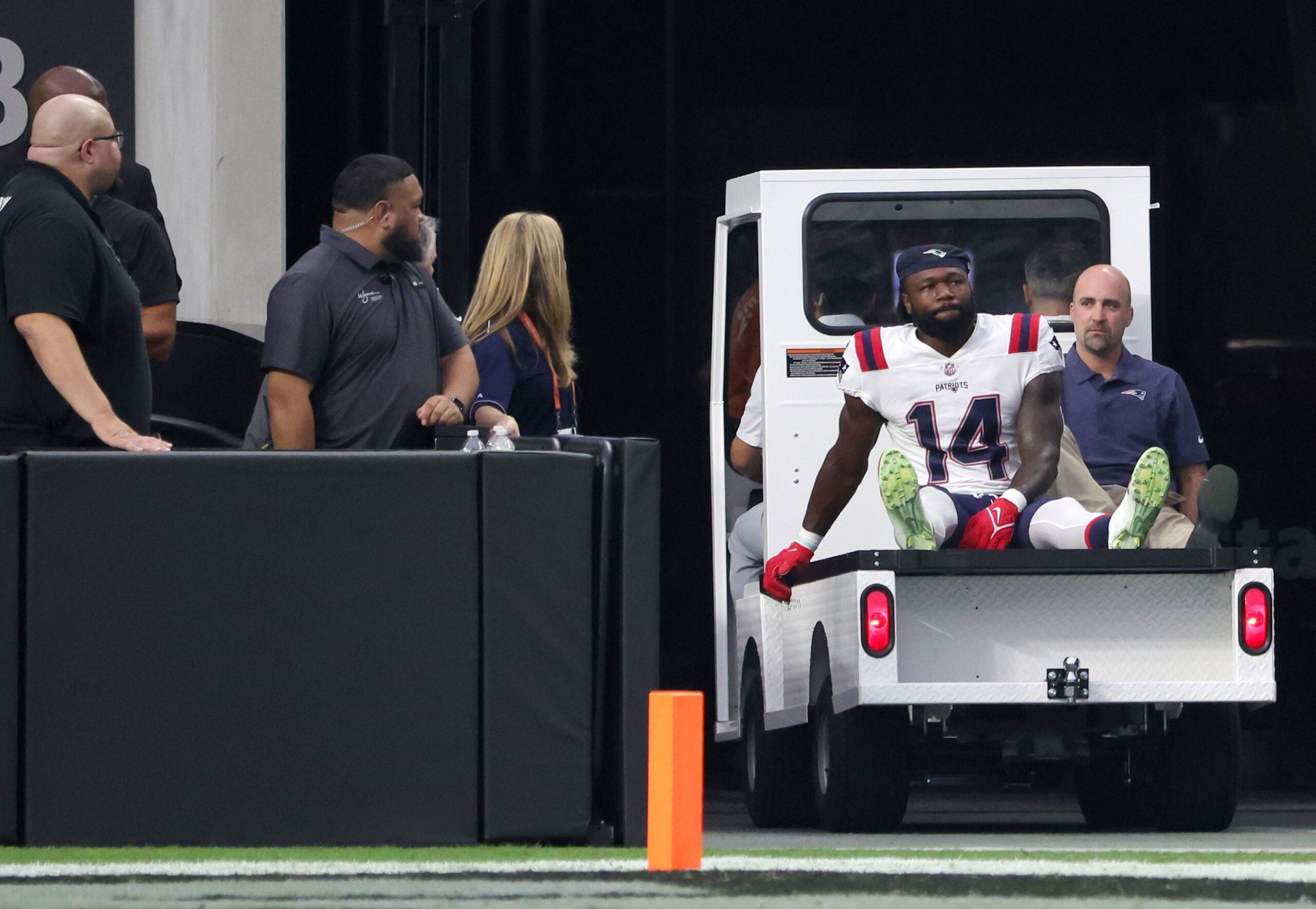 Patriots place Ty Montgomery on injured reserve amid series of