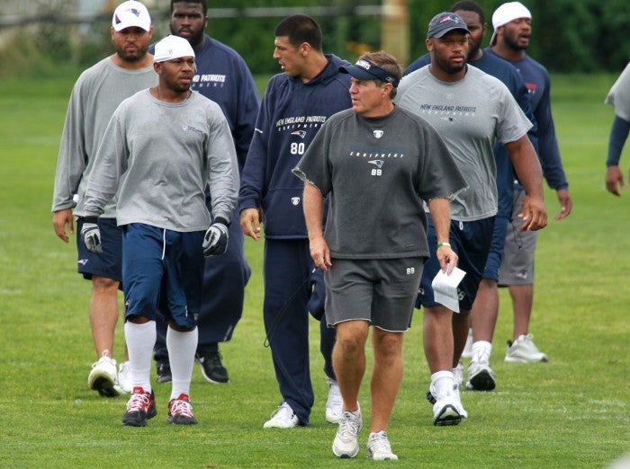 Bill Belichick's latest fashion statement puts your quarantine sweats to  shame 