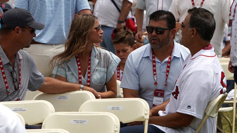 Video of Jason Varitek Surprising Fan on Vacation Is Going Viral