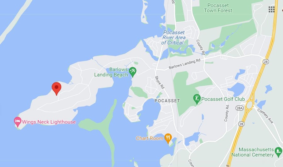 Blade falls off 500foottall wind turbine in Gloucester