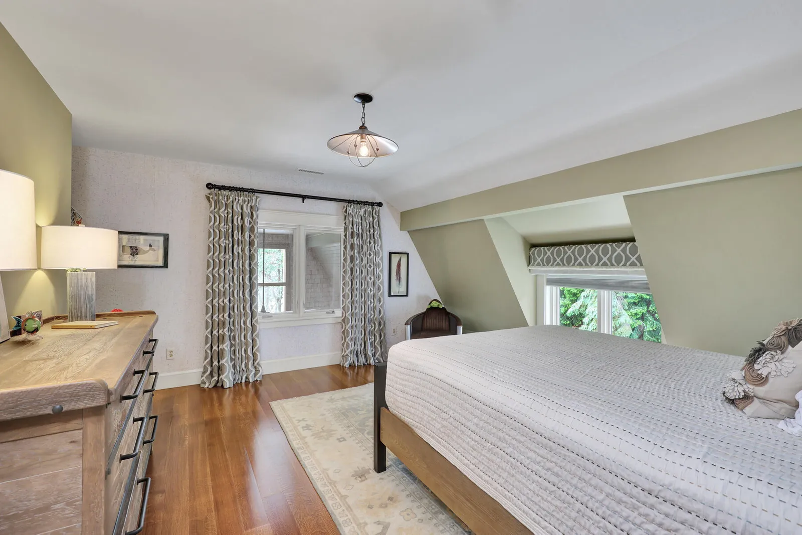 1825-South-County-Road-Osterville-Bedroom-2