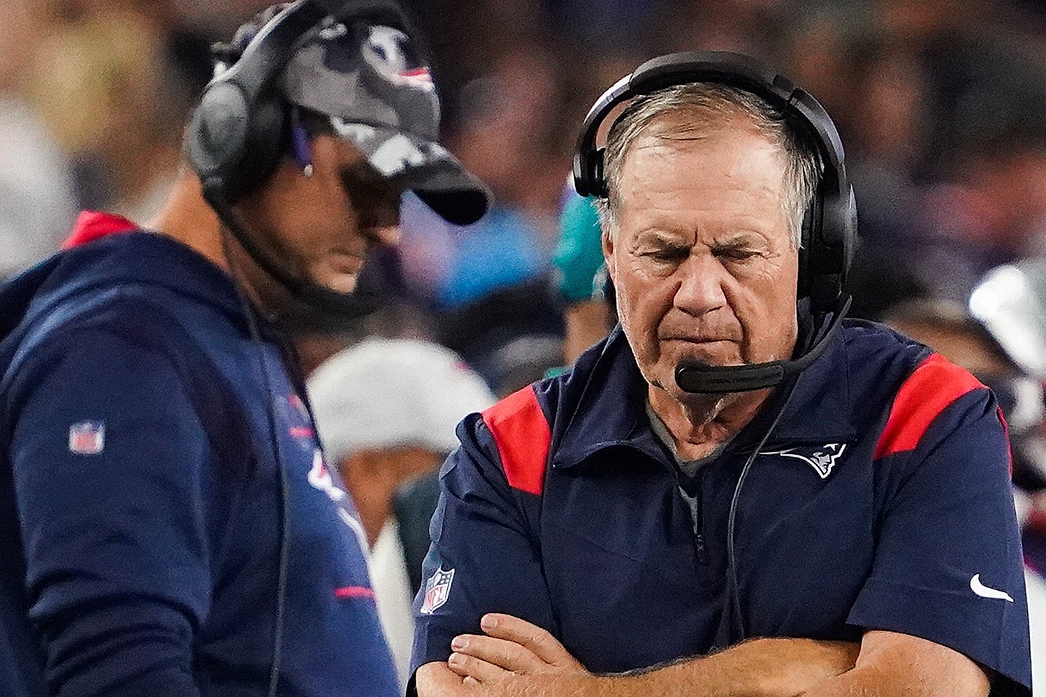 Bill Belichick gets defensive when questioned about struggling