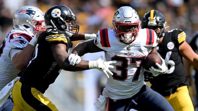 Damien Harris Steelers