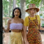 Camila Mendes as Drea and Maya Hawke as Eleanor in "Do Revenge."