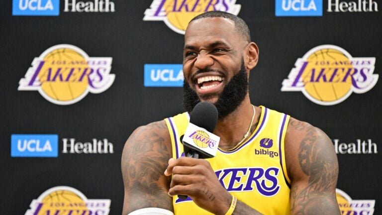 Lakers Rumors: LeBron James' 2023 Exit 'Privately Downplayed' by