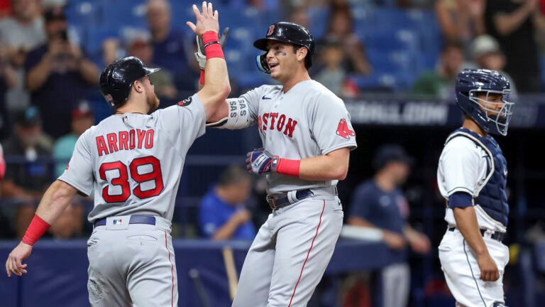Fan at Rays game membuat Red Sox bernegosiasi untuk homer pertama Triston Casas