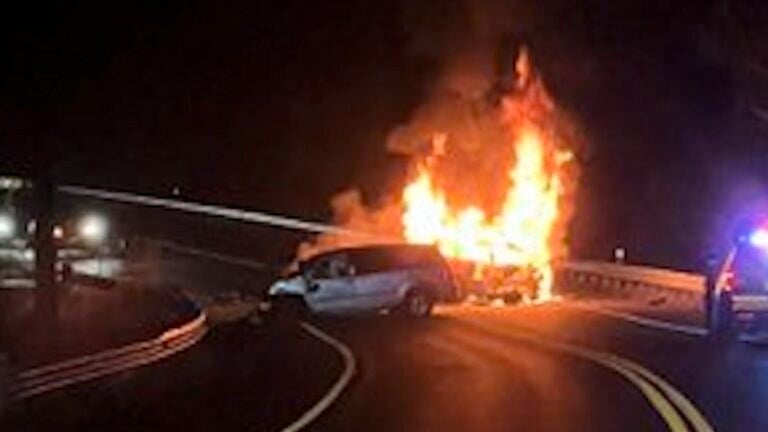 4 dead in Rollinsford, N.H., crash after SUV allegedly crosses into oncoming traffic - Vimarsana News