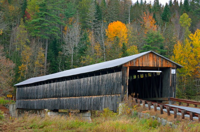 12 unexpected New England towns to visit this fall