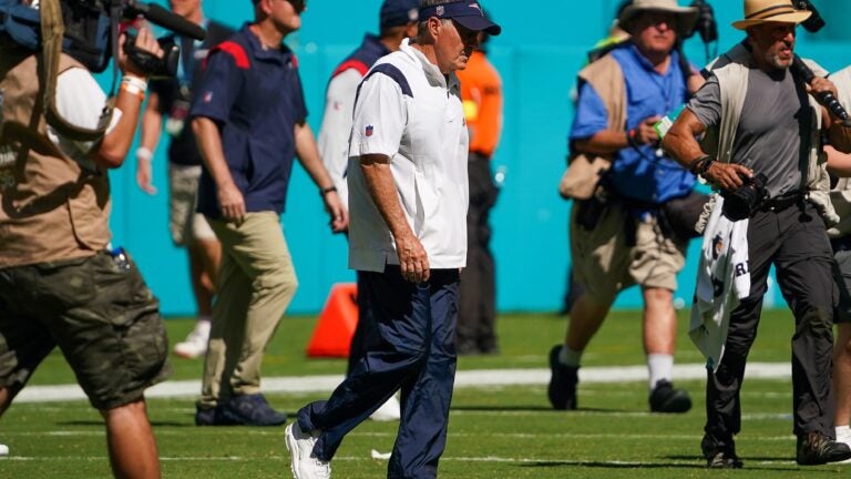 Patriots react to wild overturned play that sealed loss to Dolphins