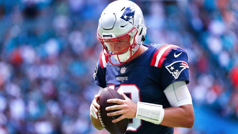 Is Mac Jones Patriots' answer at quarterback? (2022 positional review) 