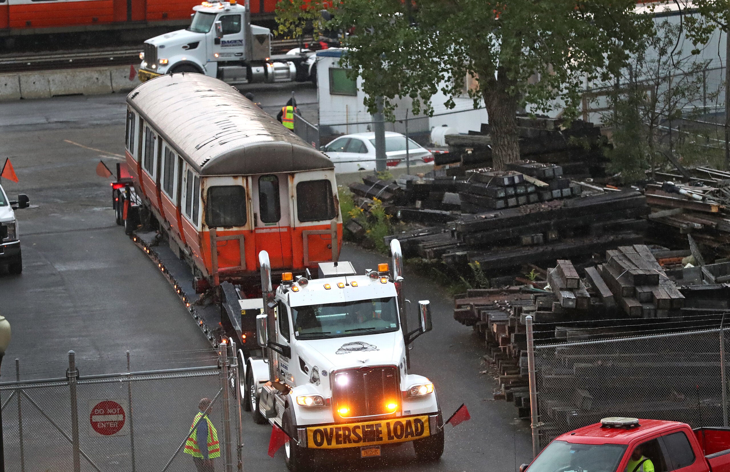 Photos: See the old Orange Line trains head to the scrapyard