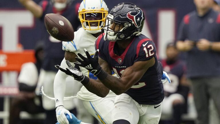 Houston, TX, USA. 2nd Oct, 2022. A Los Angeles Chargers helmet