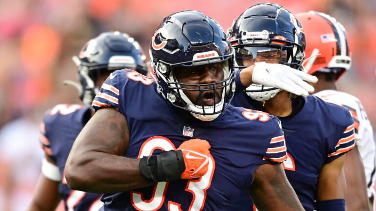 Bears D-lineman invokes Deflategate ahead of Patriots game: 'I