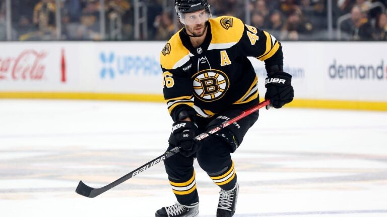 Inside the Boston Bruins' unique chemistry that has them favored