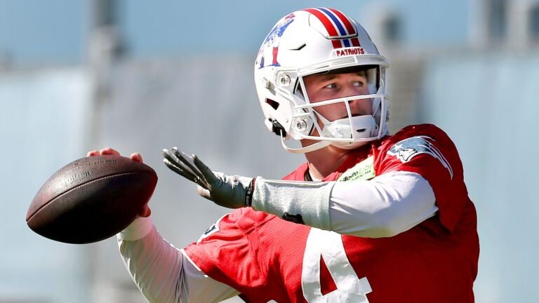 Patriots QB Mac Jones (ankle) limited at practice; rookie Bailey Zappe in  line to start vs. Lions?