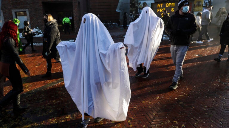 Salem didn't make the list of most haunted Mass. towns. But these did. - Vimarsana News