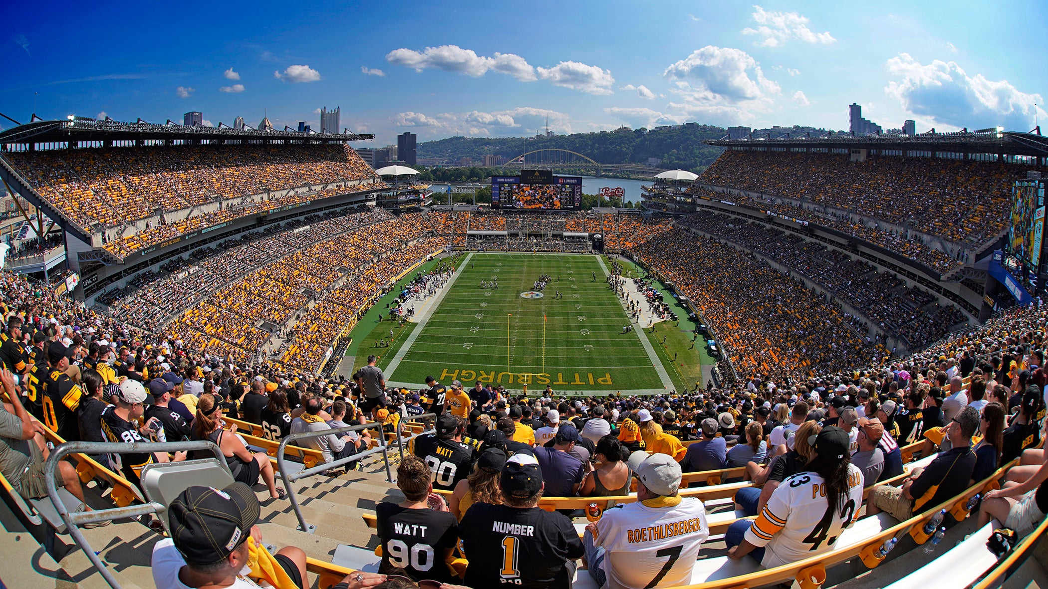 Spectator at Steelers game in Pittsburgh dies after fall from escalator -  The Boston Globe