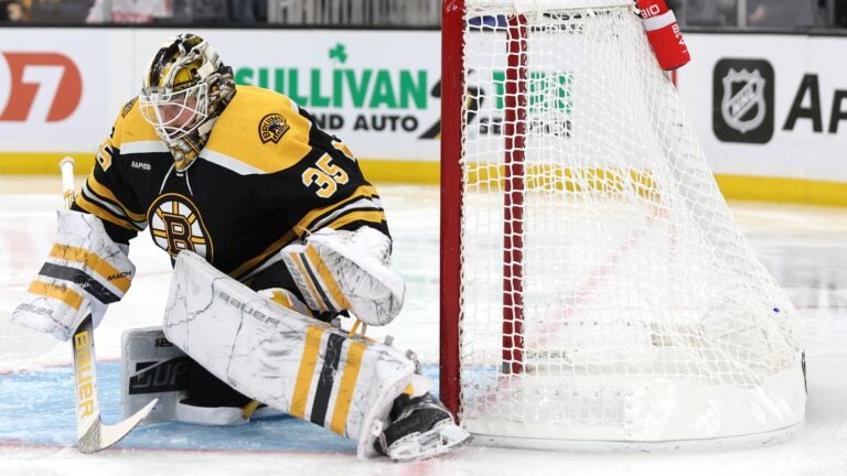 Bruins Daily: Ullmark, Pastrnak Shine Bright; NHL News An Rumors